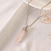 Oorja Rose Quartz Pencil Pendant&nbsp;&nbsp;&nbsp;&nbsp;&nbsp;&nbsp;&nbsp;&nbsp;&nbsp;