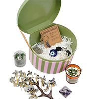 Oorja Aura Grandeur Gift Set&nbsp;&nbsp;&nbsp;&nbsp;&nbsp;&nbsp;&nbsp;&nbsp;&nbsp;&nbsp;&nbsp;&nbsp;&nbsp;